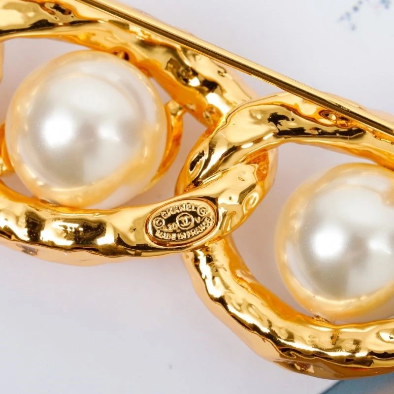 Chanel Brooches Original 223119