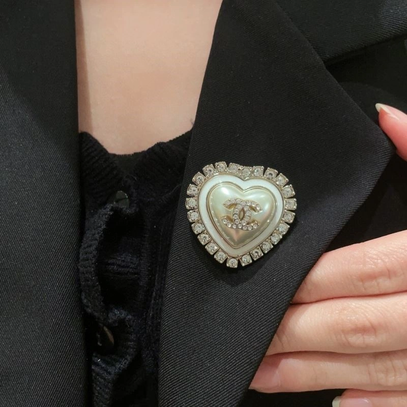 Chanel Brooches EasyMatch 223247
