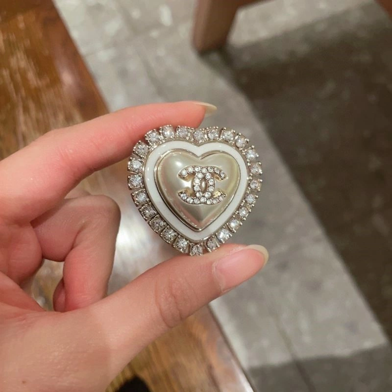 Chanel Brooches EasyMatch 223247