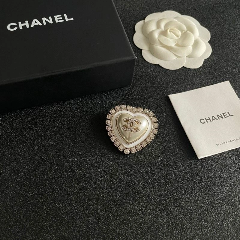 Chanel Brooches EasyMatch 223247
