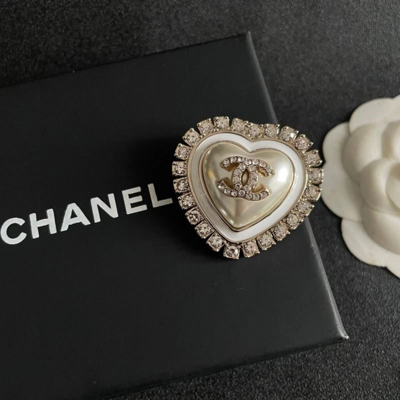 Chanel Brooches EasyMatch 223247