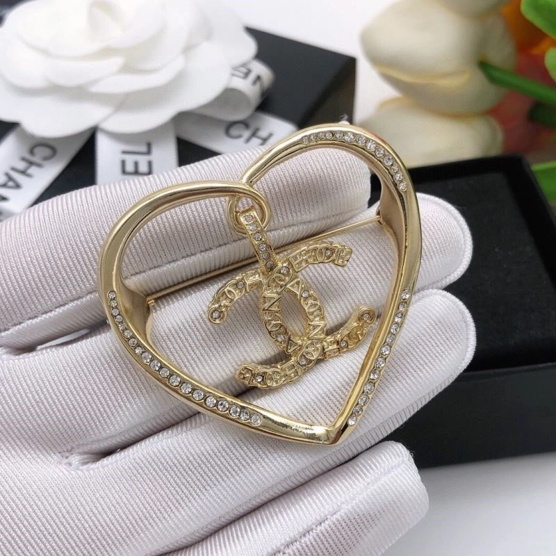 Chanel Brooches Lightweight 223118