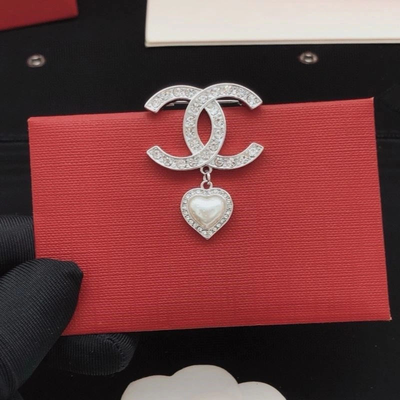 Upgraded Chanel Brooches 223111