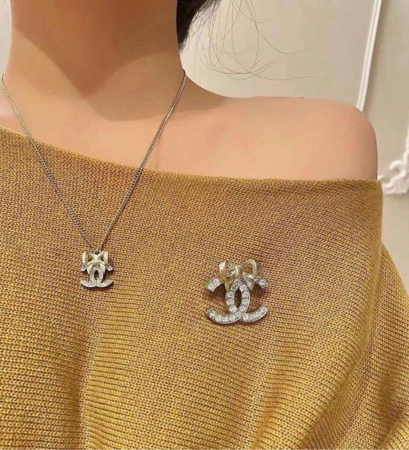 Chanel Brooches Classic 223099