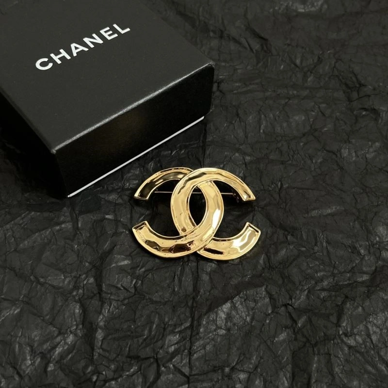 Popular Chanel Brooches 223096