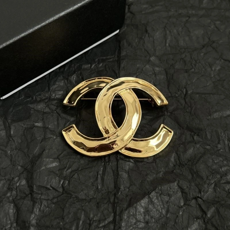 Popular Chanel Brooches 223096