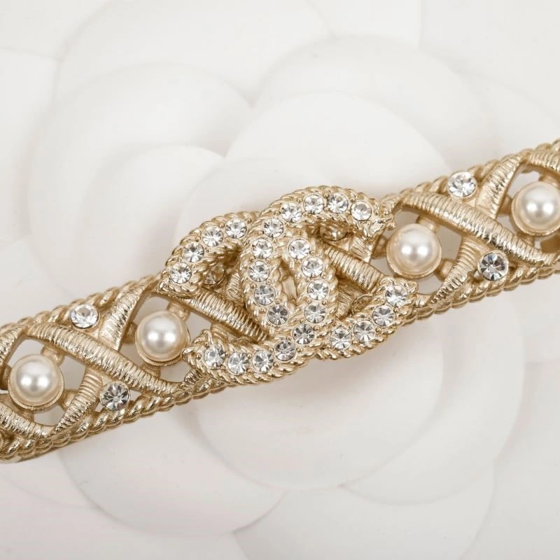 Chanel Brooches Comfortable 223105