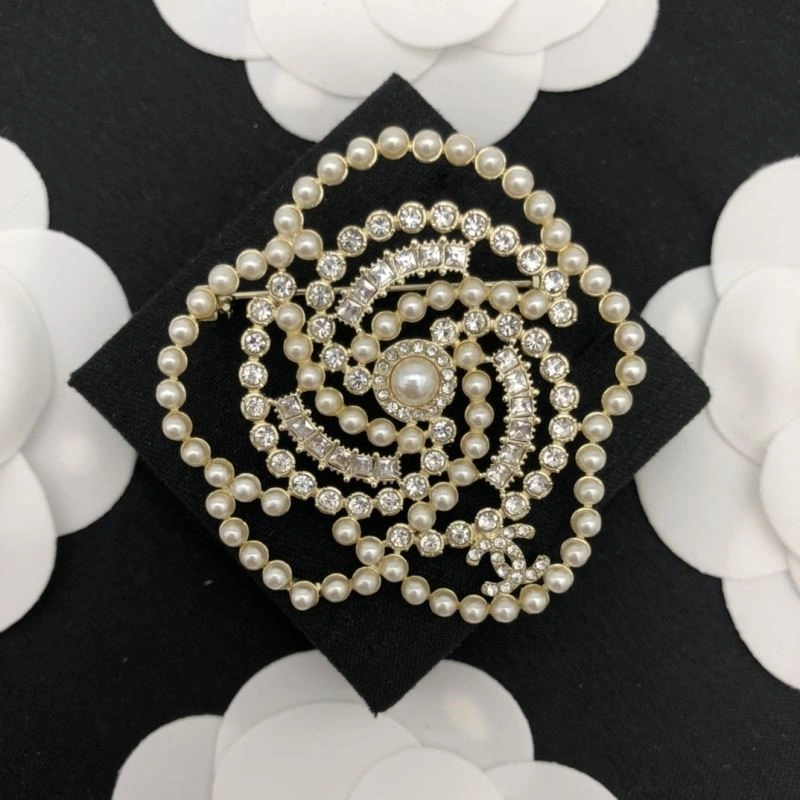 Chanel Brooches HighQuality 223112