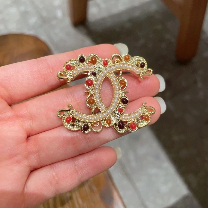 Chanel Brooches Sleek 223086