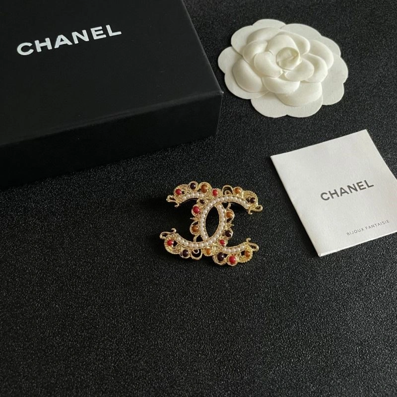 Chanel Brooches Sleek 223086