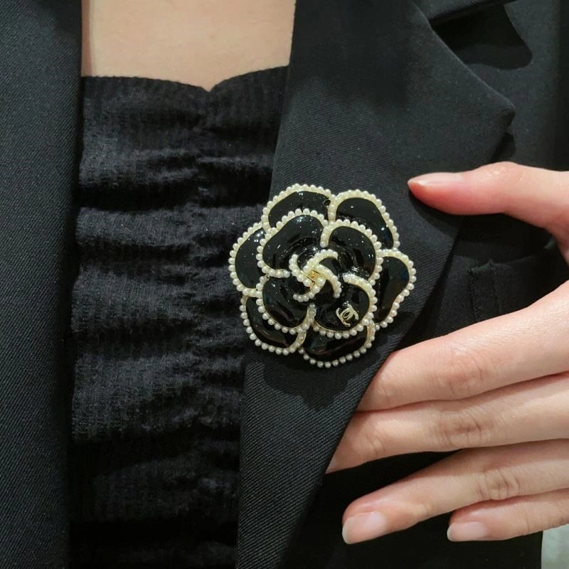 Chanel Brooches Original 223091