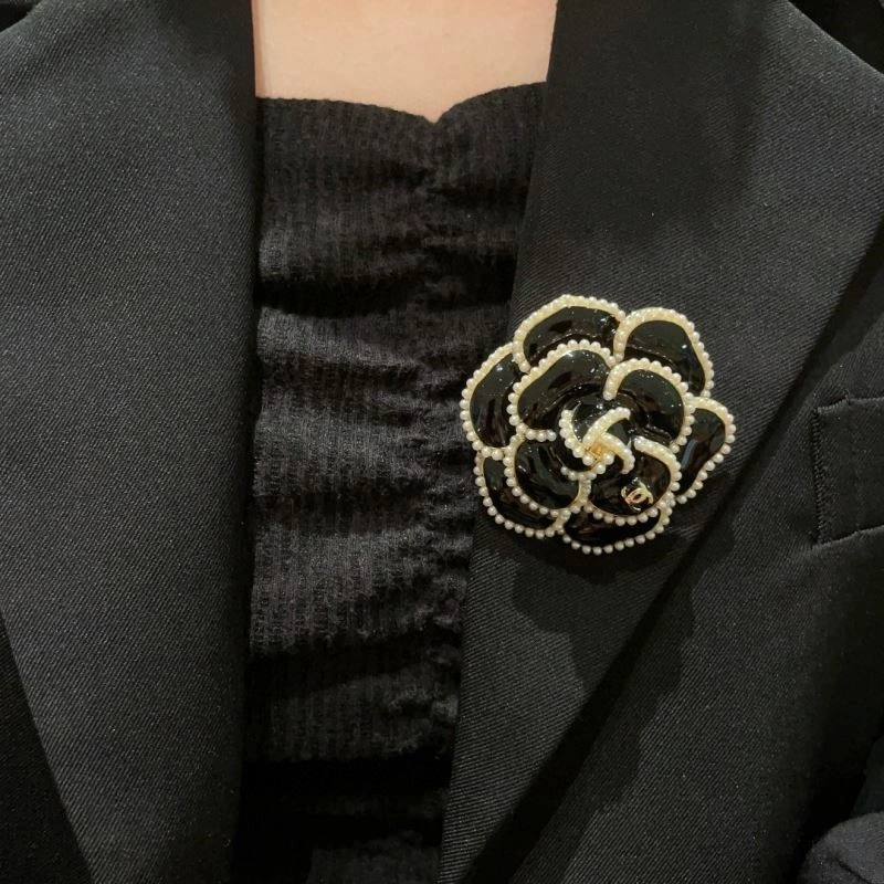 Chanel Brooches Original 223091