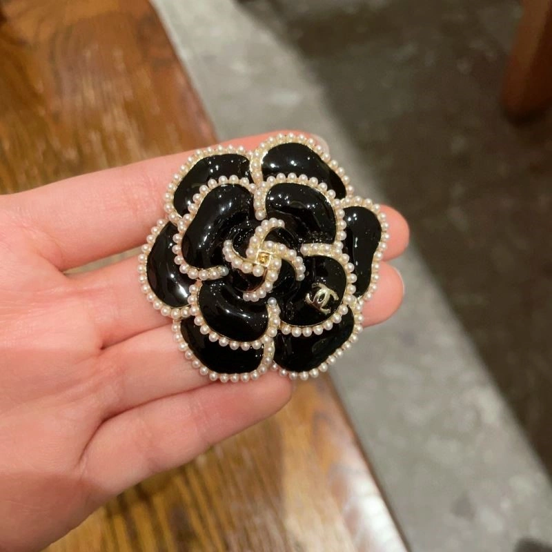 Chanel Brooches Original 223091