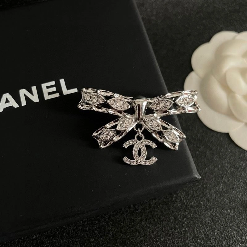 Chanel Brooches Bright 223082