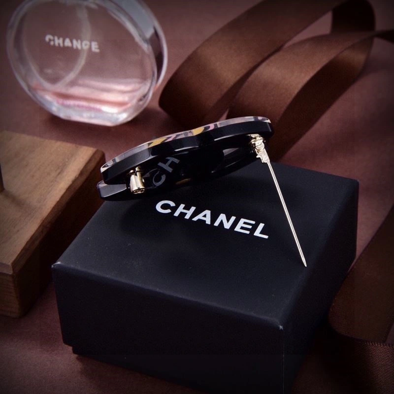 Chanel Brooches Fashionable 223072