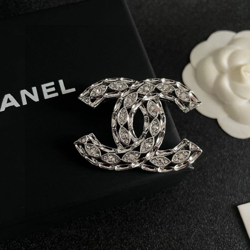 Flexible Chanel Brooches 221934
