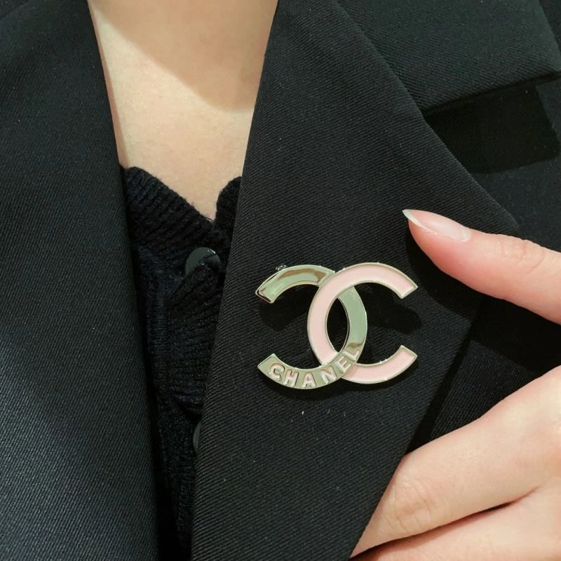 Classic Chanel Brooches 221933