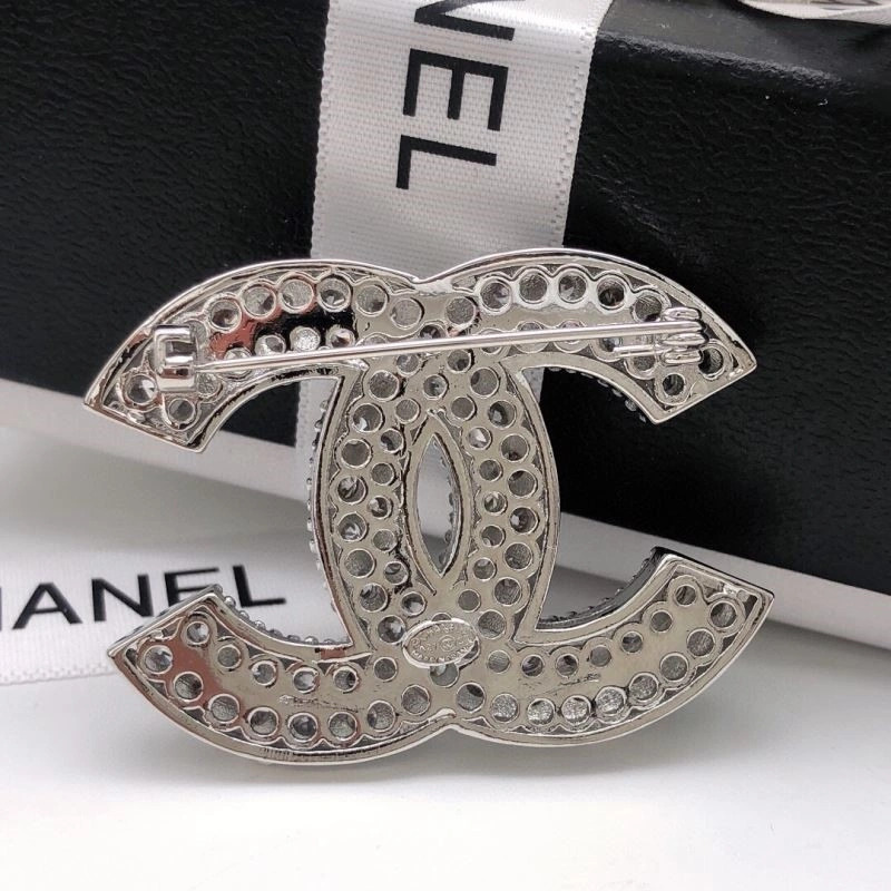 SmoothTexture Chanel Brooches 221931