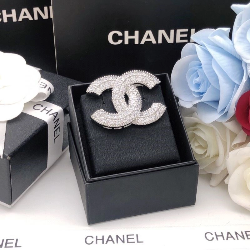 SmoothTexture Chanel Brooches 221931