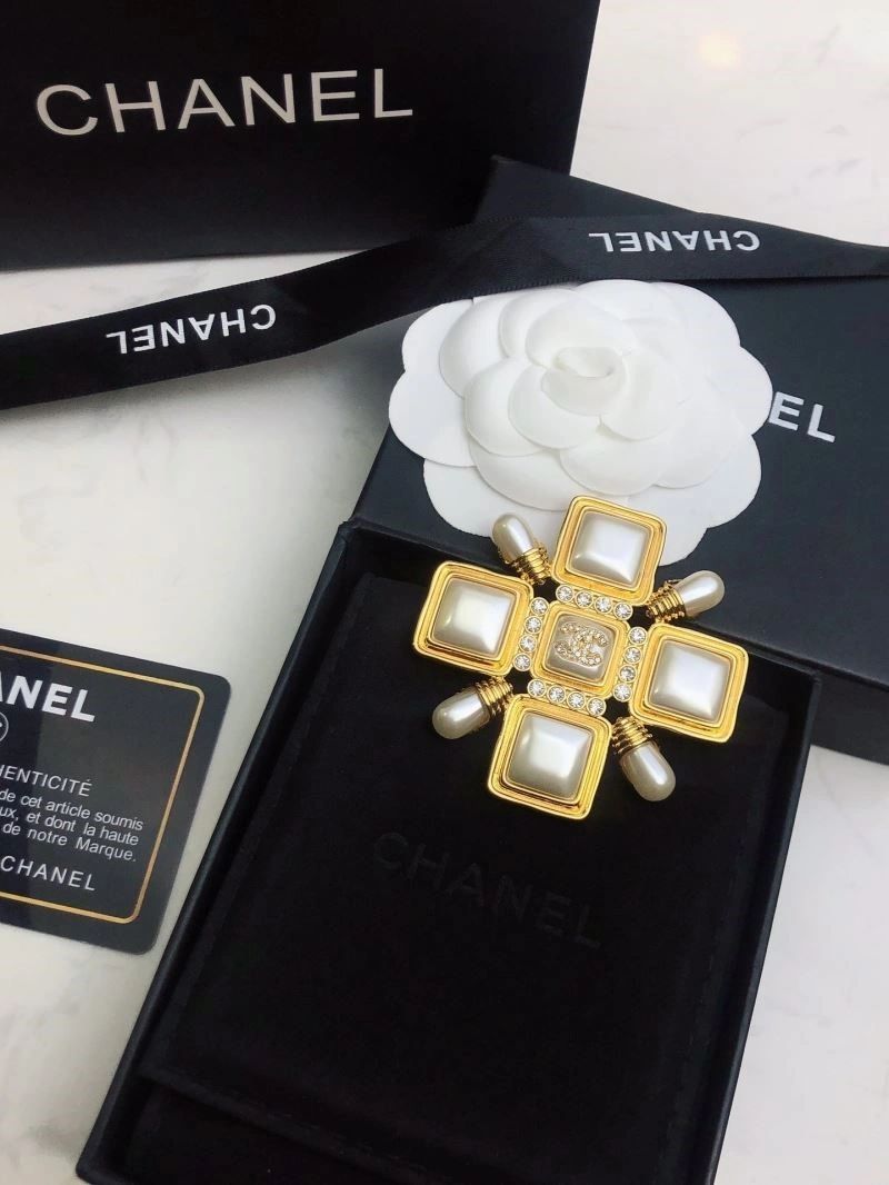 Chanel Brooches Timeless 221935