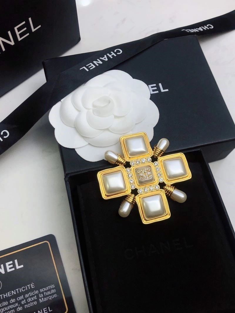 Chanel Brooches Timeless 221935