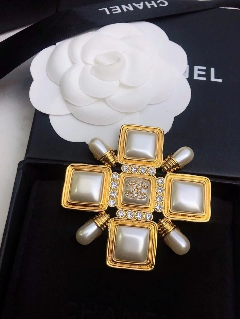 Chanel Brooches Timeless 221935