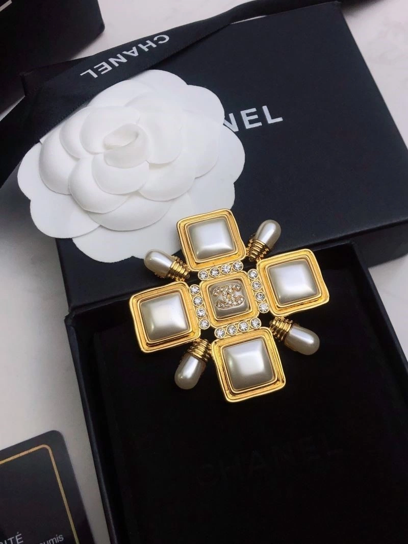 Chanel Brooches Timeless 221935