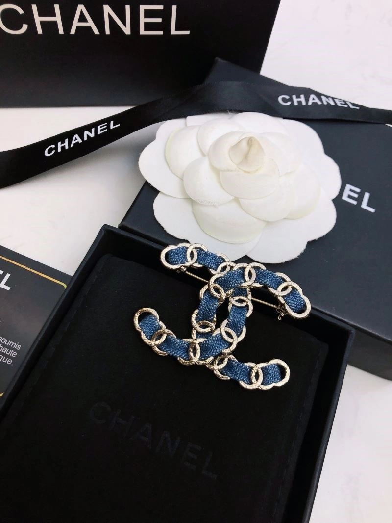 Chanel Brooches Upgraded 221974