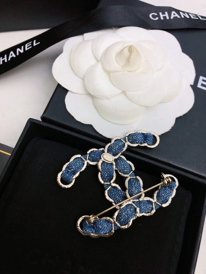 Chanel Brooches Upgraded 221974