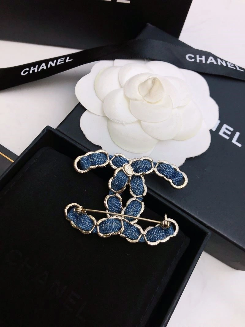 Chanel Brooches Upgraded 221974