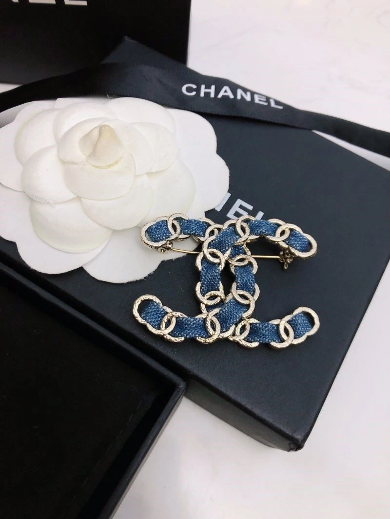 Chanel Brooches Upgraded 221974