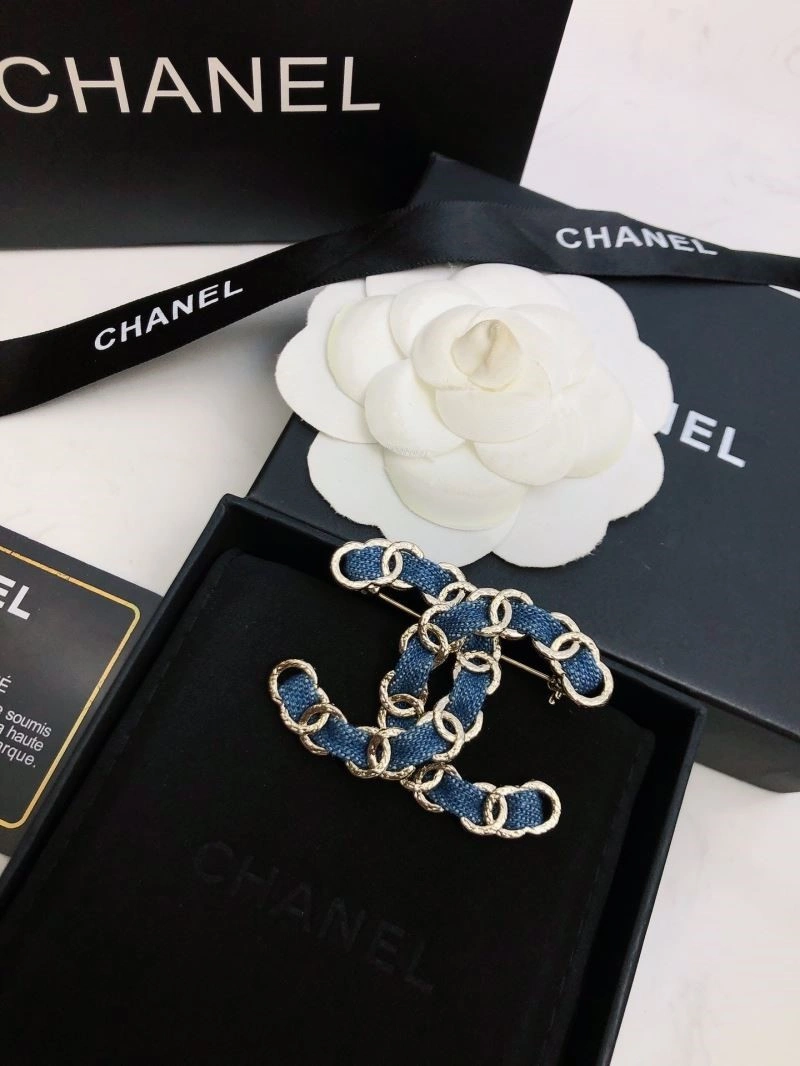 Chanel Brooches Upgraded 221974