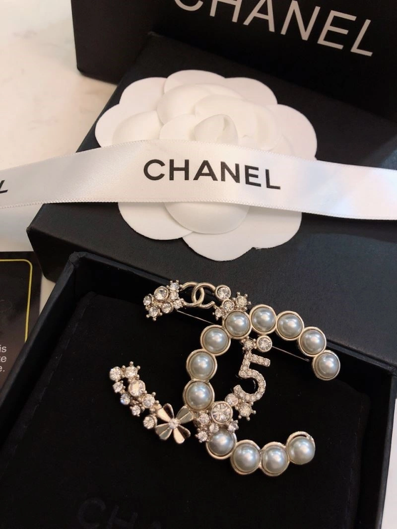ZeroBulk Chanel Brooches 221929