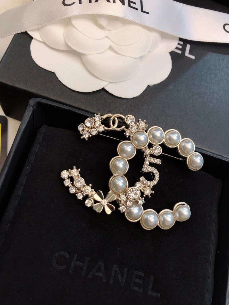 ZeroBulk Chanel Brooches 221929
