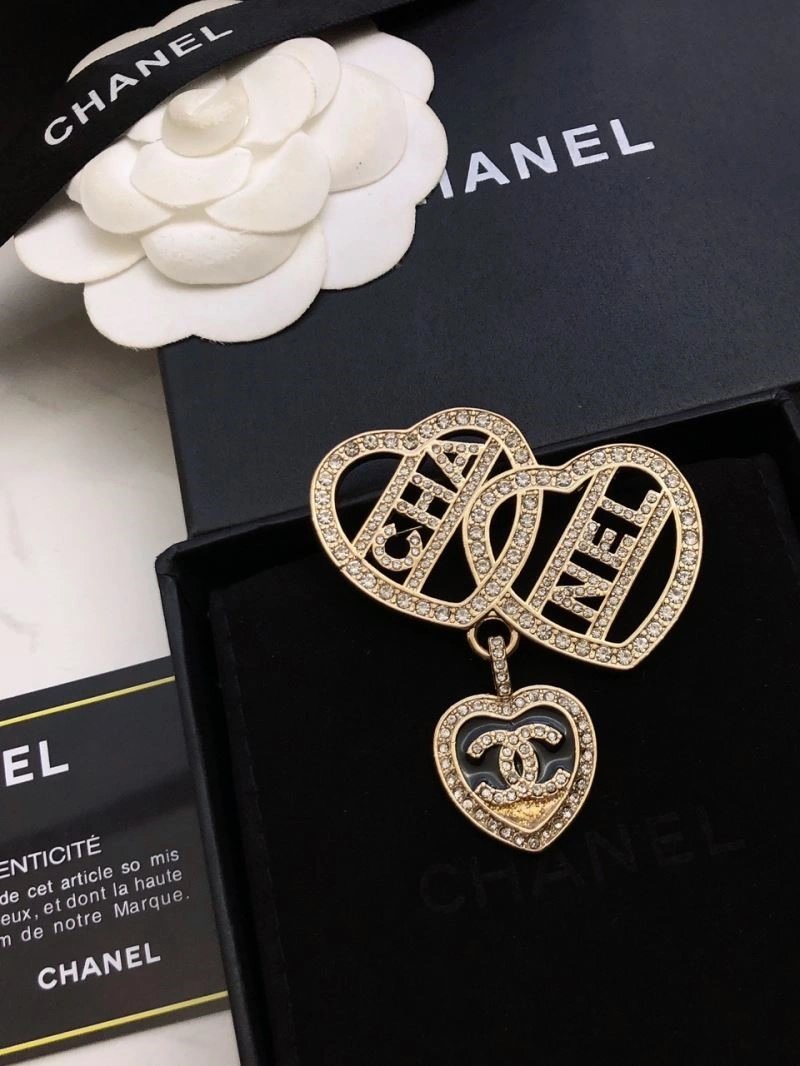 Chanel Brooches Affordable 221925