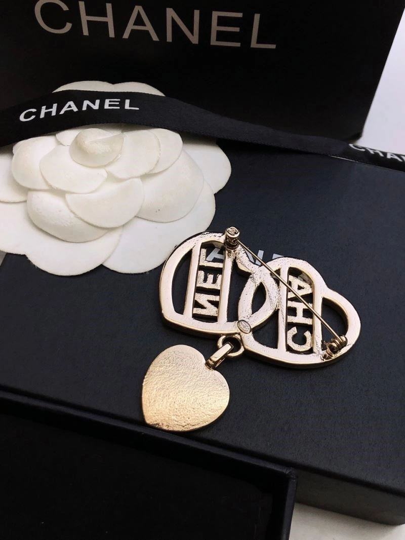 Chanel Brooches Affordable 221925