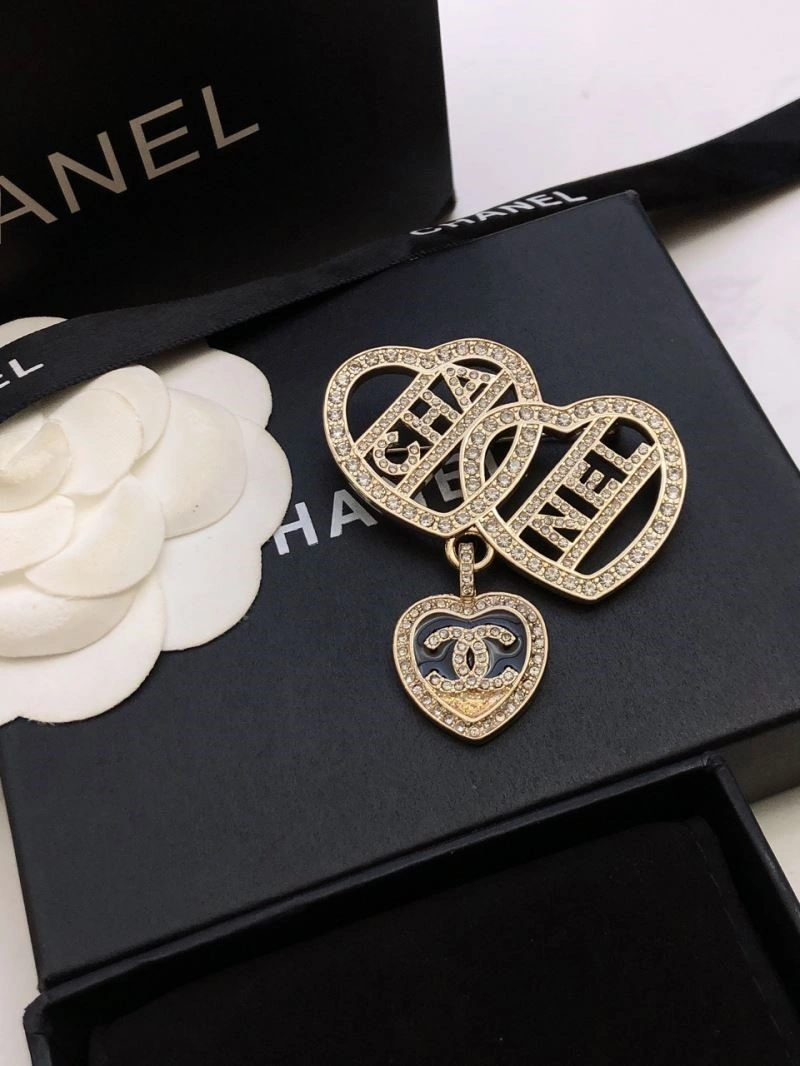 Chanel Brooches Affordable 221925