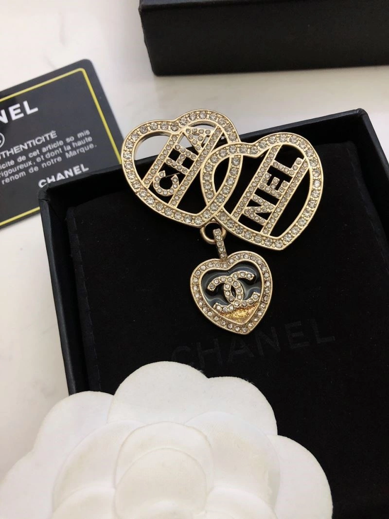 Chanel Brooches Affordable 221925