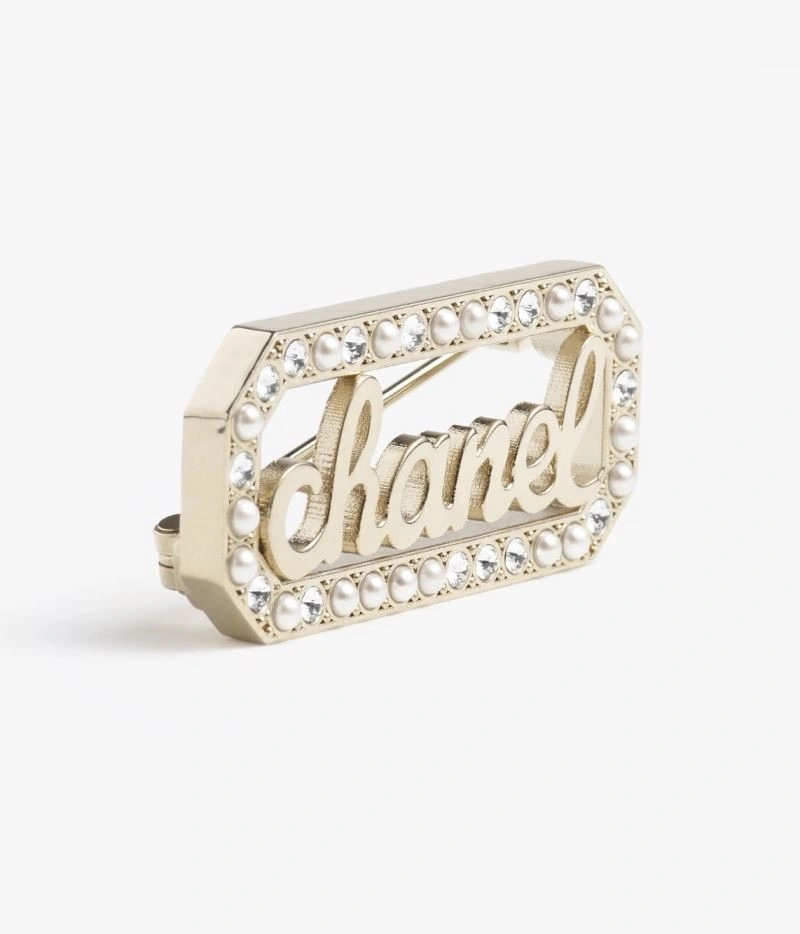 Chanel Brooches Cozy 221924