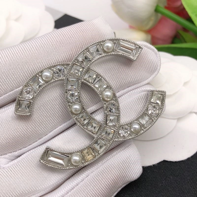 MoistureWicking Chanel Brooches 221923