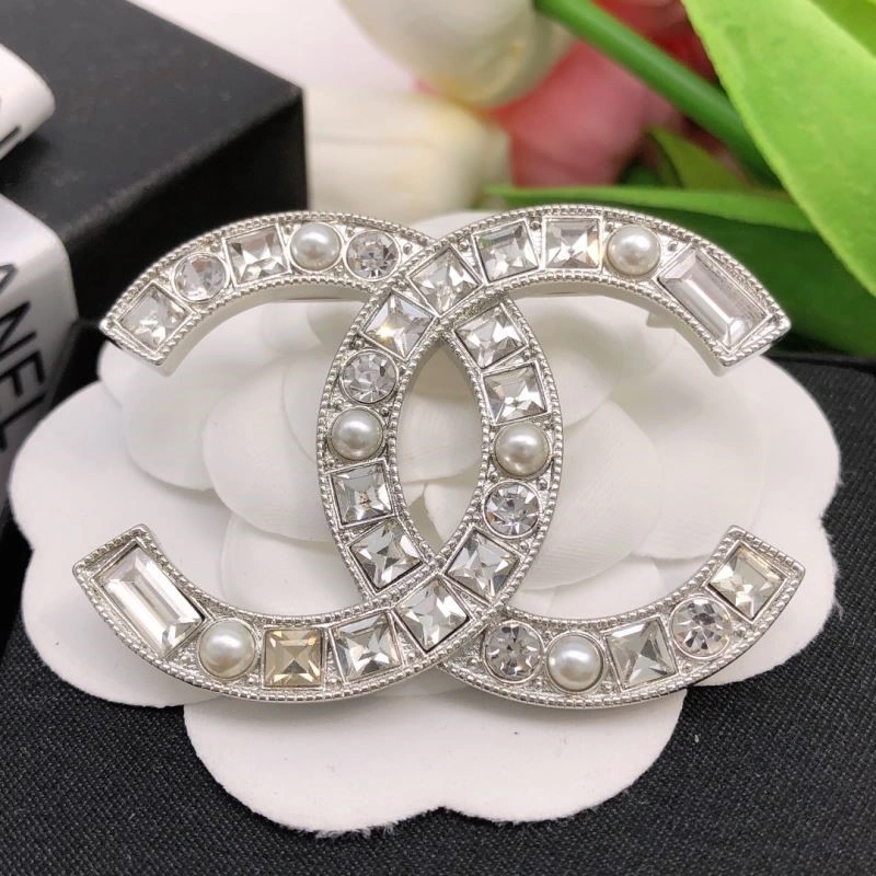 MoistureWicking Chanel Brooches 221923