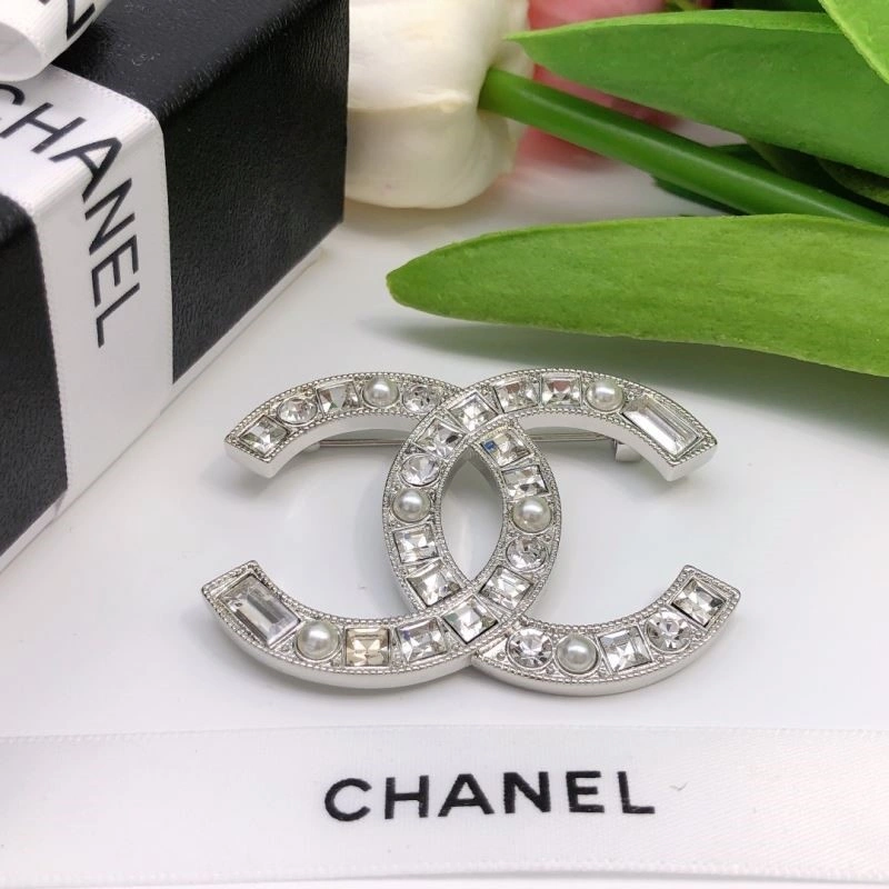 MoistureWicking Chanel Brooches 221923