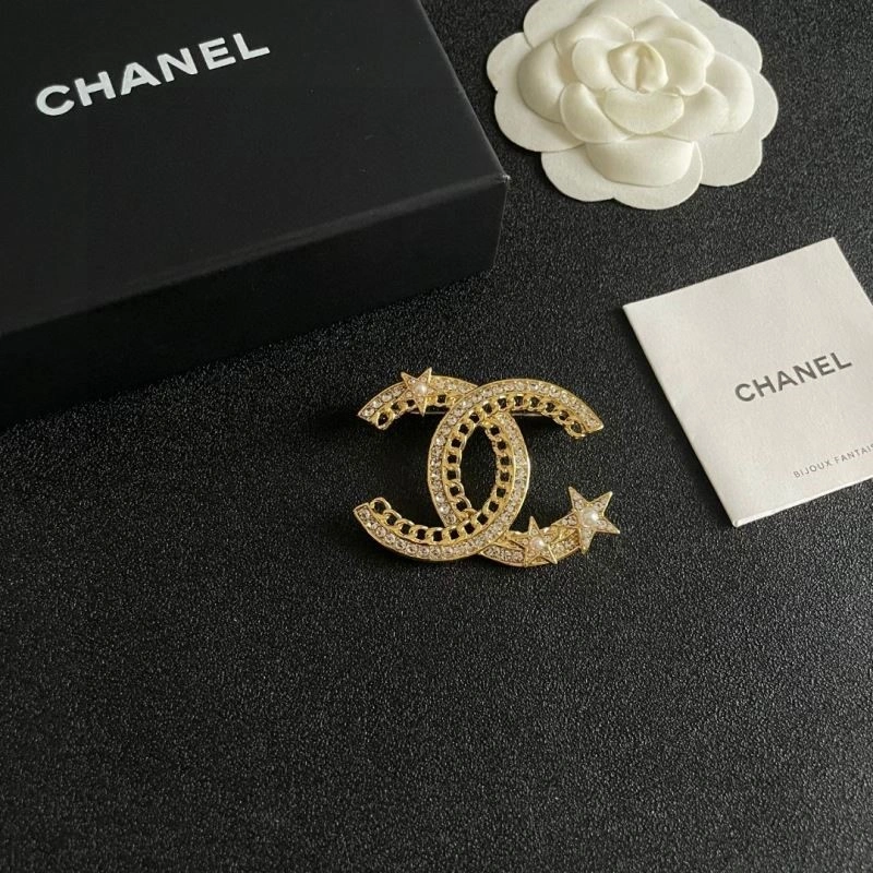 Vibrant Chanel Brooches 221920