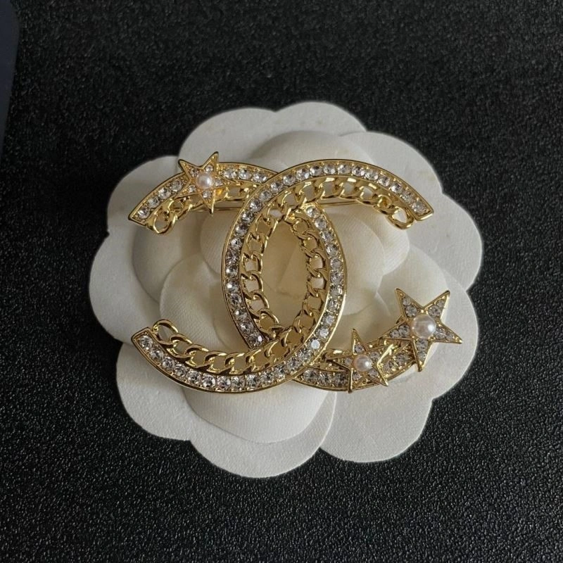 Vibrant Chanel Brooches 221920