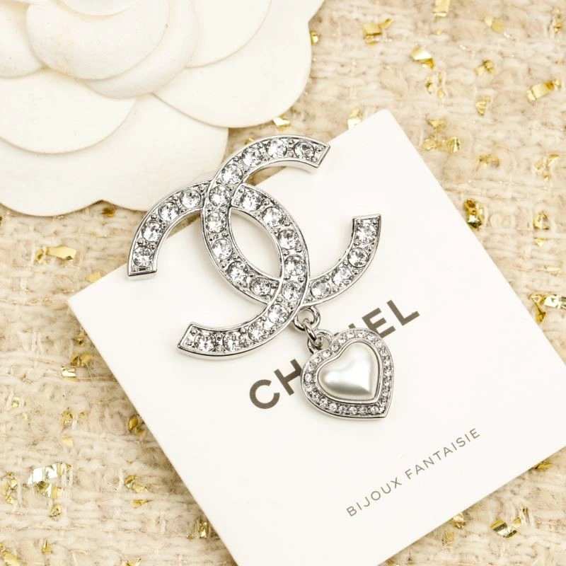 Contemporary Chanel Brooches 221918