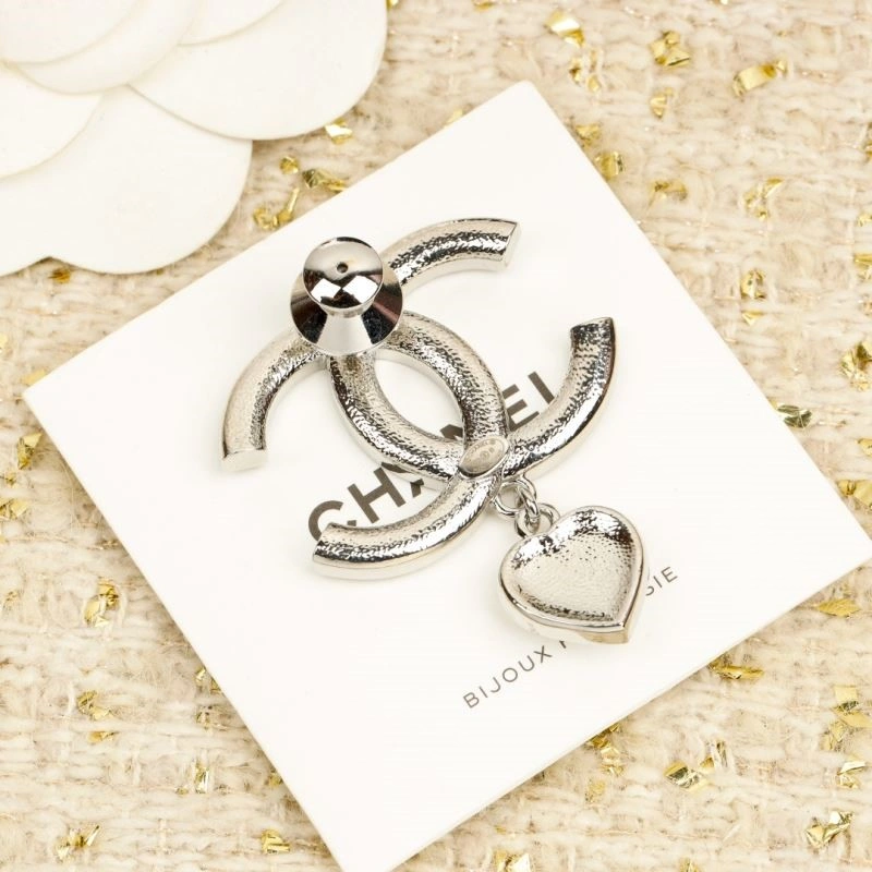 Contemporary Chanel Brooches 221918