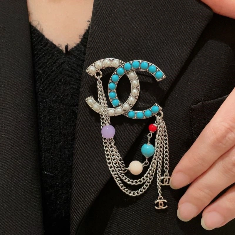 Modern Chanel Brooches 221916