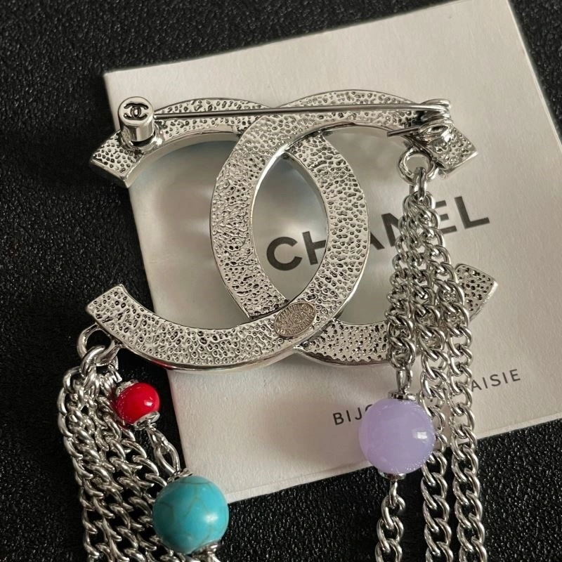 Modern Chanel Brooches 221916