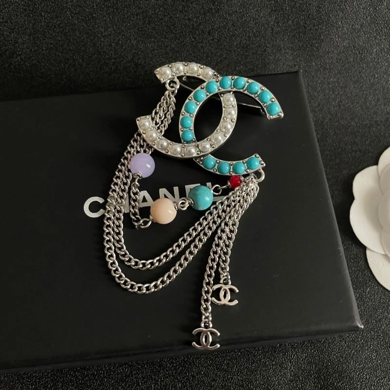 Modern Chanel Brooches 221916