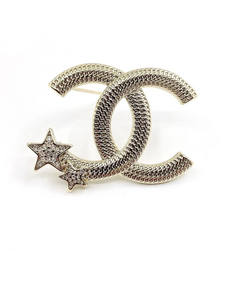 UrbanChic Chanel Brooches 221909